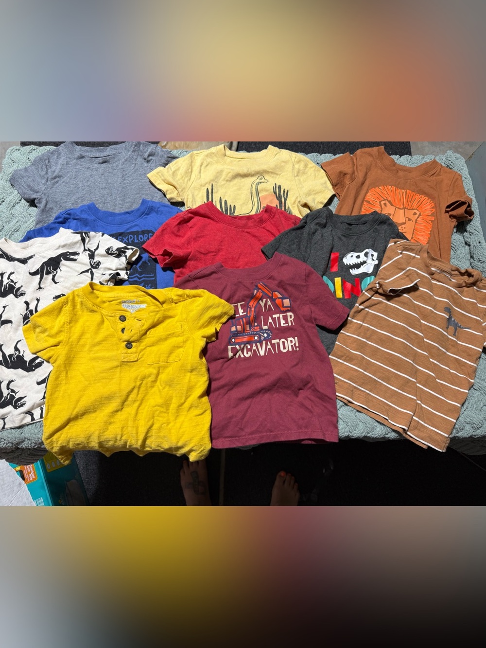 Lot of 10 boys shirts 2t